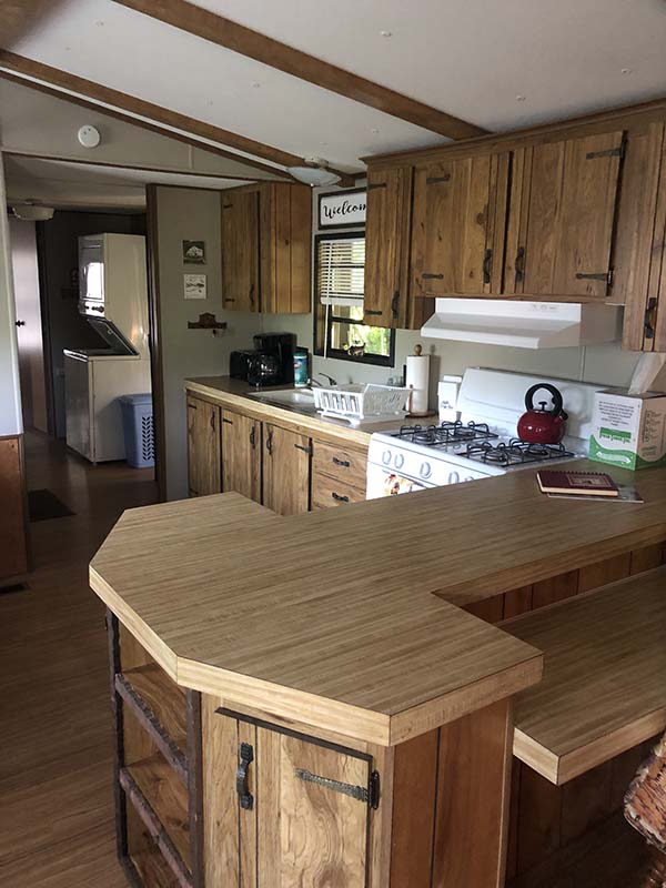 J&S Creekside Cabins trout cottage kitchen