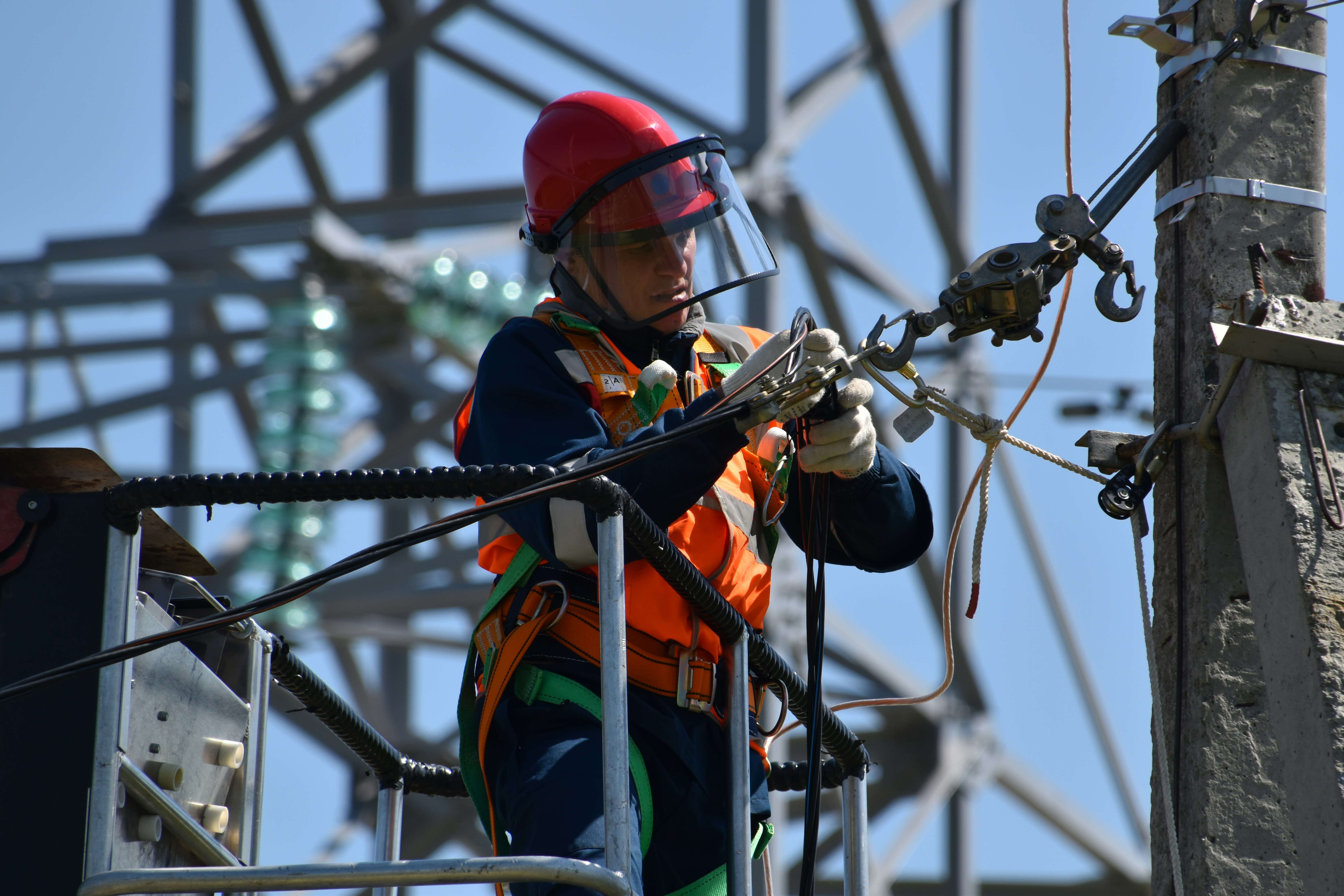 Grove Spark Electrical Services electrician st ives