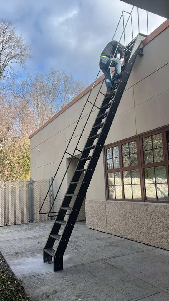 Custom Economaster trash bin enclosure by Steel Masters NYC — Brooklyn commercial property sanitation solution